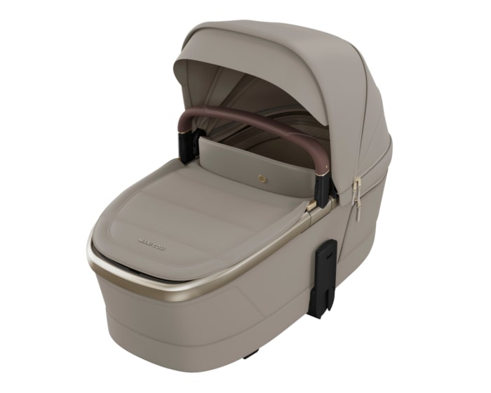 1523128110_2026_maxicosi_stroller_carrycot_famecarrycot_sapphiresand_3qrtleft