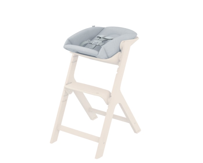 2013148110_2022_maxicosi_homeequipment_nesta_newbornkit_grey_beyondskygrey_3qrtleft_naturalwood