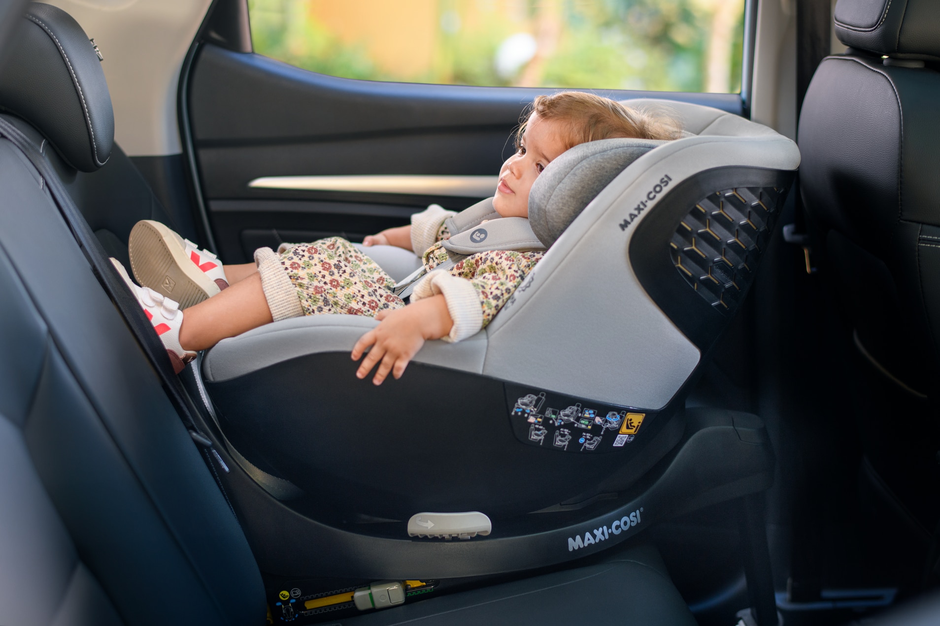 Car seat safety rules explained: R44 v R129
